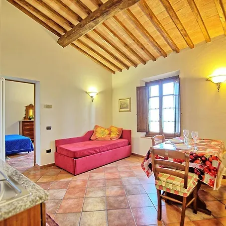 דירה Sleeps 3 With Wifi צ'רטאלדו